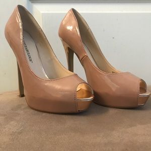 Nude platform peep toe- sz7